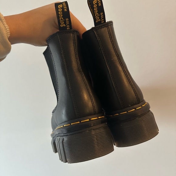 Doc Martens 2976 leather platform Chelsea boot - Picture 3 of 3